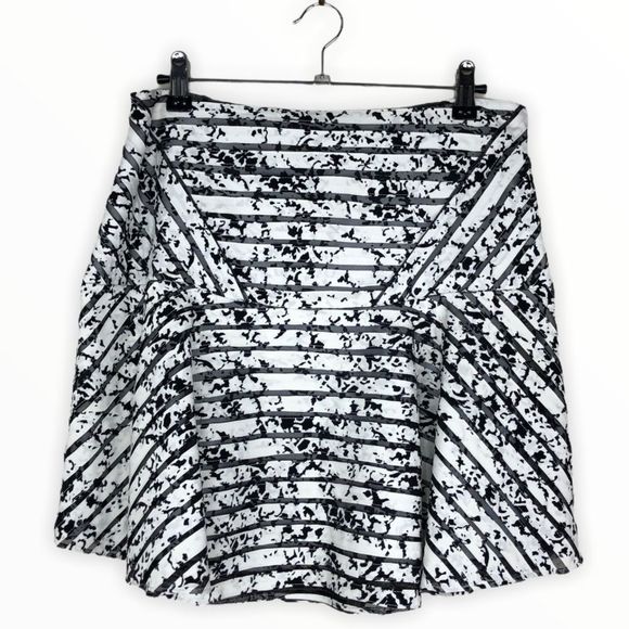 Parker Silk Black White Print Mesh Mini Skirt - Picture 4 of 16